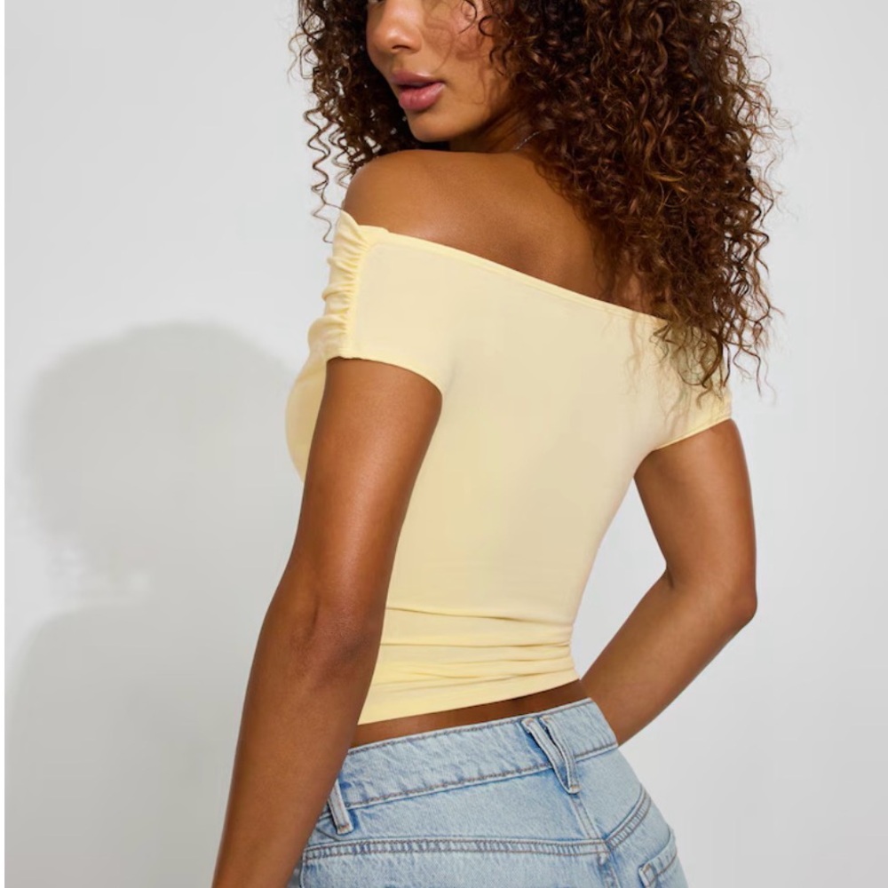 💛 NWT Garage Off-Shoulder Yellow Top - Picture 3 of 7